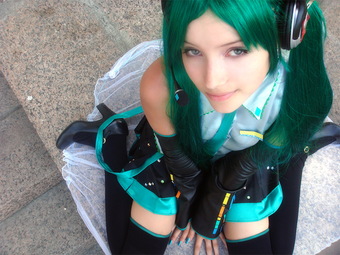 Файл:Miku cosplay by Mariyumi 001.jpg