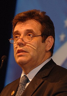 Файл:Flickr - europeanpeoplesparty - EPP Congress Rome 2006 (68) (cropped 2).jpg