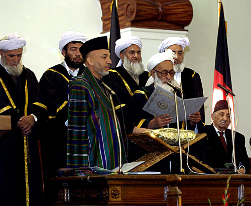 Файл:Inauguration of President Hamid Karzai in December 2004.jpg