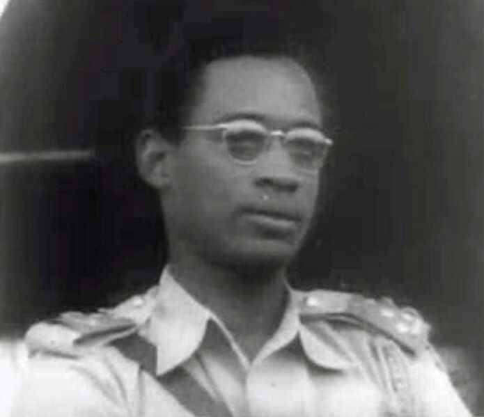 Файл:Colonel Mobutu.jpg