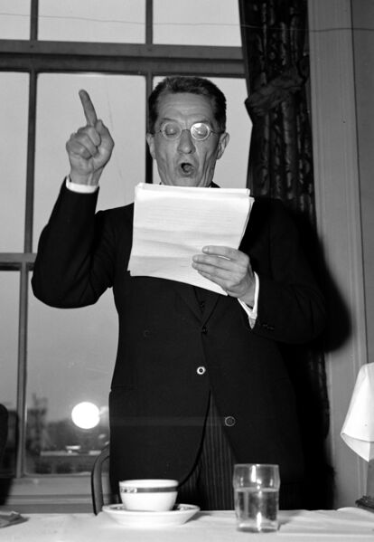 Файл:Alexander kerensky loc hec 24462.jpg