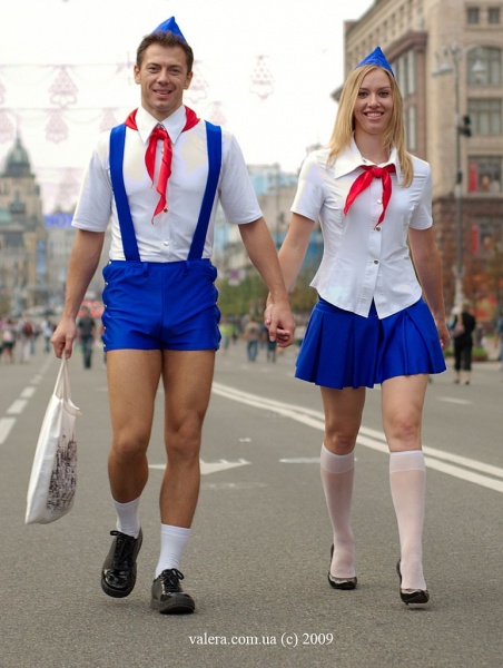 Файл:Pioneer kosplay.jpg