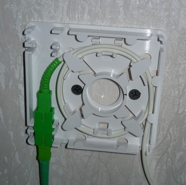 Файл:Optical socket.jpg