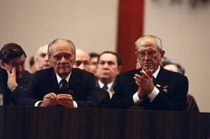 1519194102 andropov.0.jpg